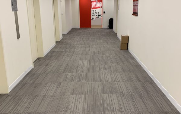1370 Ave of Americas hallway carpet tile
