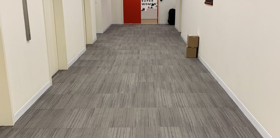 1370 Ave of Americas hallway carpet tile